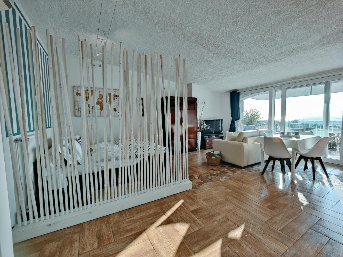 Casa Sabina Apartment Bardolino Bagian luar foto